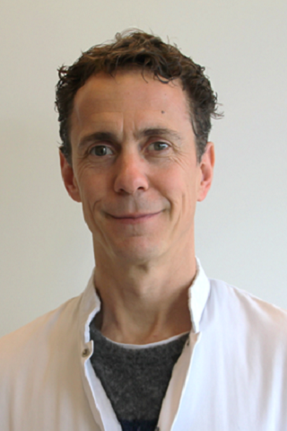 Dhr. drs. R. van der Schatte Olivier
