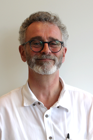 Dhr. drs. D.D.E. Wijker